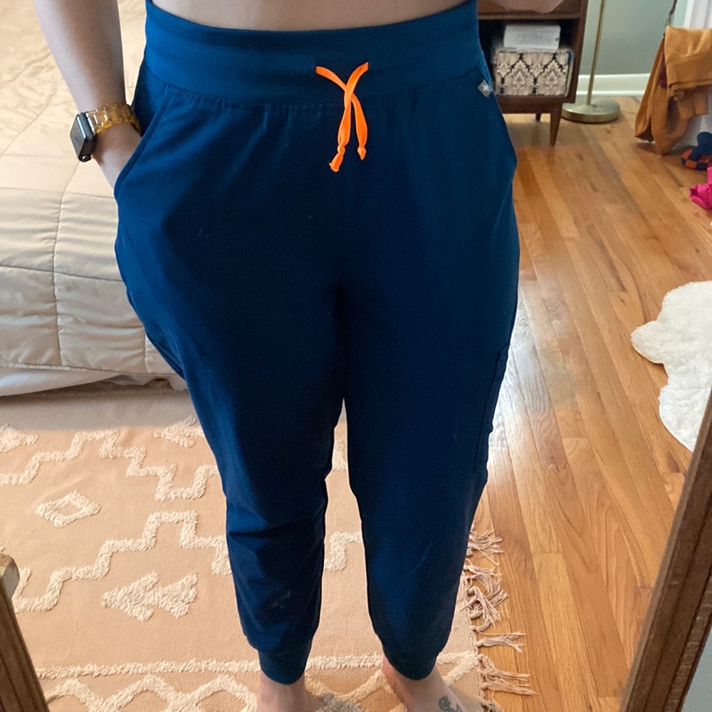 High Waisted Zamora Scrub Bottoms
